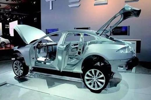 鋁制發(fā)動機(jī)，鋁制散熱器，全鋁車身
